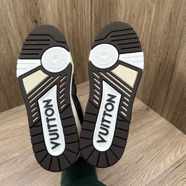 Louis Vuitton LV Louis Vuitton Checkerboard Trainer Sneakers Size US 9 / EU 42 - 2 Thumbnail
