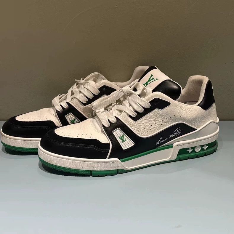 Louis Vuitton Louis Vuitton Green Leather Low-Top Trainers Size US 8 / EU 41 - 2 Thumbnail