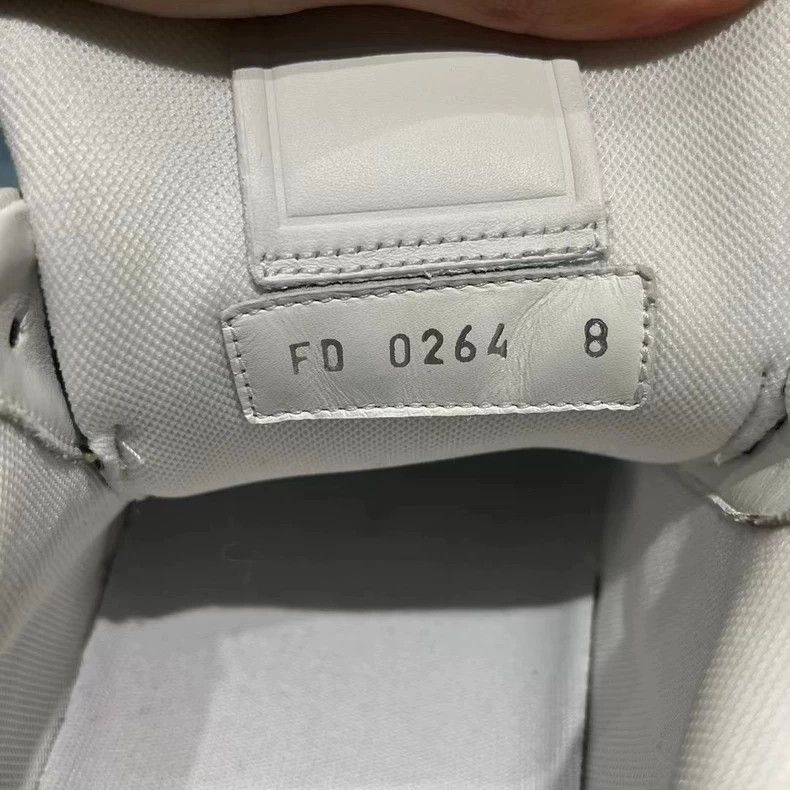 Louis Vuitton Louis Vuitton Green Leather Low-Top Trainers Size US 8 / EU 41 - 4 Thumbnail