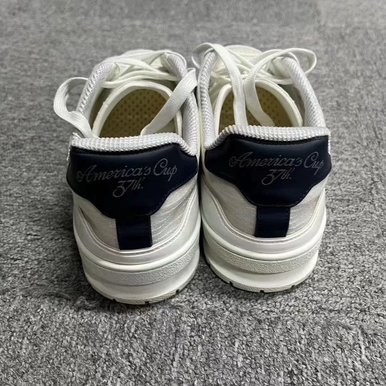 Louis Vuitton Louis Vuitton Blue and White Low Top Trainers Size US 6 / EU 39 - 3 Thumbnail