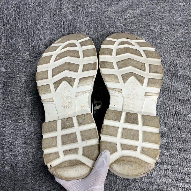 Alexander McQueen Alexander McQueen Black and White Casual Sneakers Size US 9 / EU 42 - 3 Thumbnail