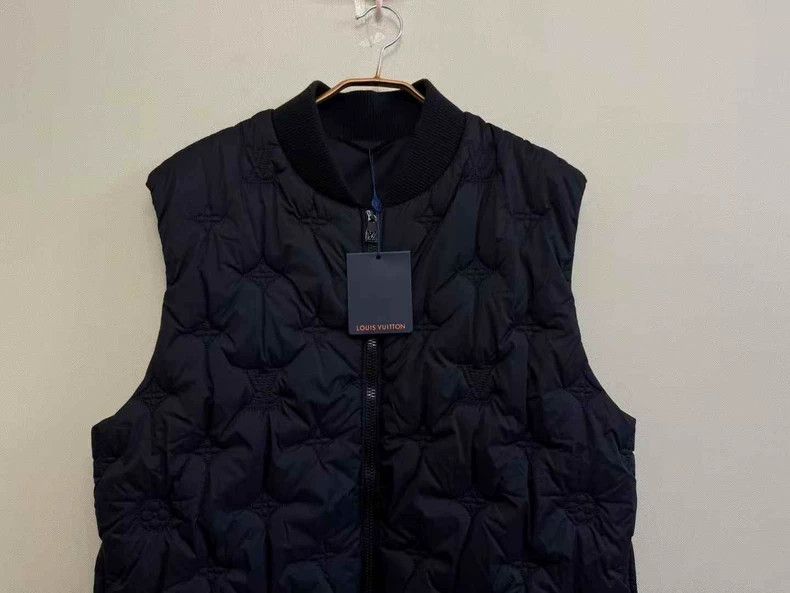 Louis Vuitton Louis Vuitton Black Logo Down Vest Size US XXL / EU 58 / 5 - 2 Thumbnail