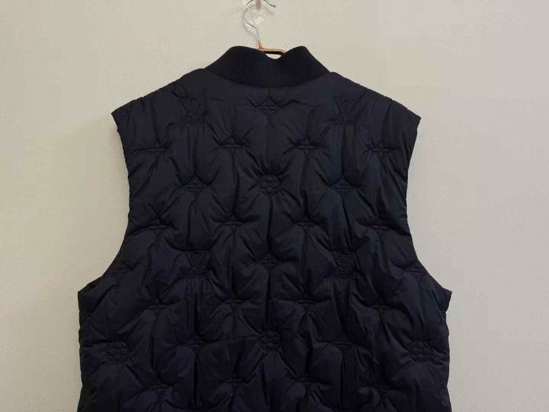 Louis Vuitton Louis Vuitton Black Logo Down Vest Size US XXL / EU 58 / 5 - 5 Thumbnail