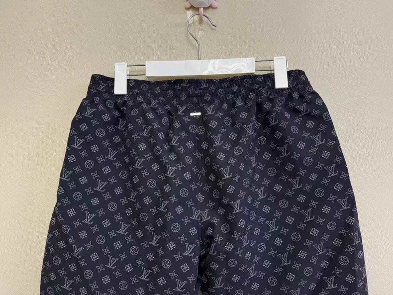 Louis Vuitton Louis Vuitton Black Logo Print Shorts Size US 40 / EU 56 - 5 Thumbnail