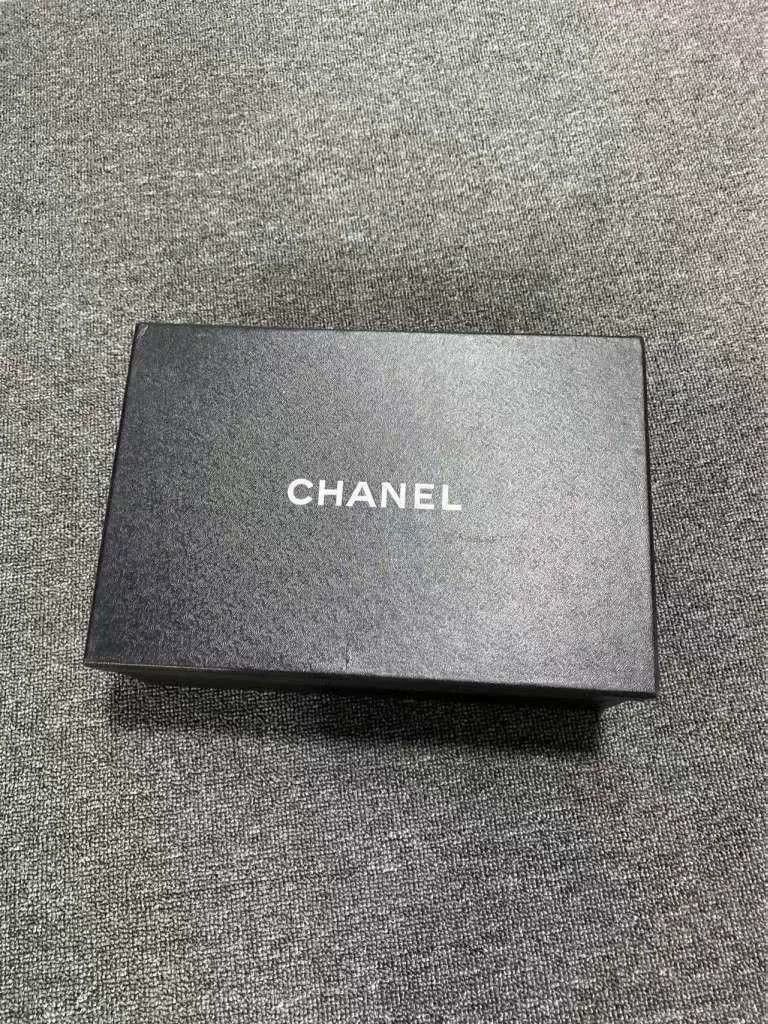 Chanel Chanel Black and White Casual Sneakers Size US 6.5 / EU 39-40 - 7 Thumbnail