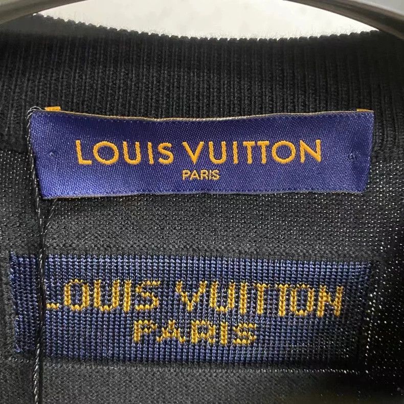 Louis Vuitton Louis Vuitton Black Logo Short Sleeve Shirt Size US S / EU 44-46 / 1 - 3 Thumbnail