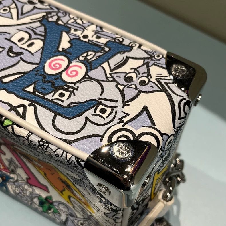 Louis Vuitton Louis Vuitton Soft Trunk Mini Graffiti Bag Size ONE SIZE - 7 Thumbnail