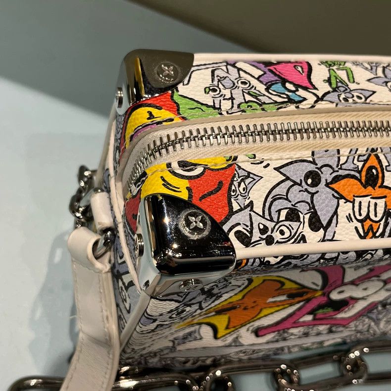 Louis Vuitton Louis Vuitton Soft Trunk Mini Graffiti Bag Size ONE SIZE - 4 Thumbnail