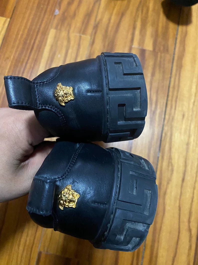 Versace Versace Men's Casual Dress Shoes with Embellishments Size US 10 / EU 43 - 4 Thumbnail