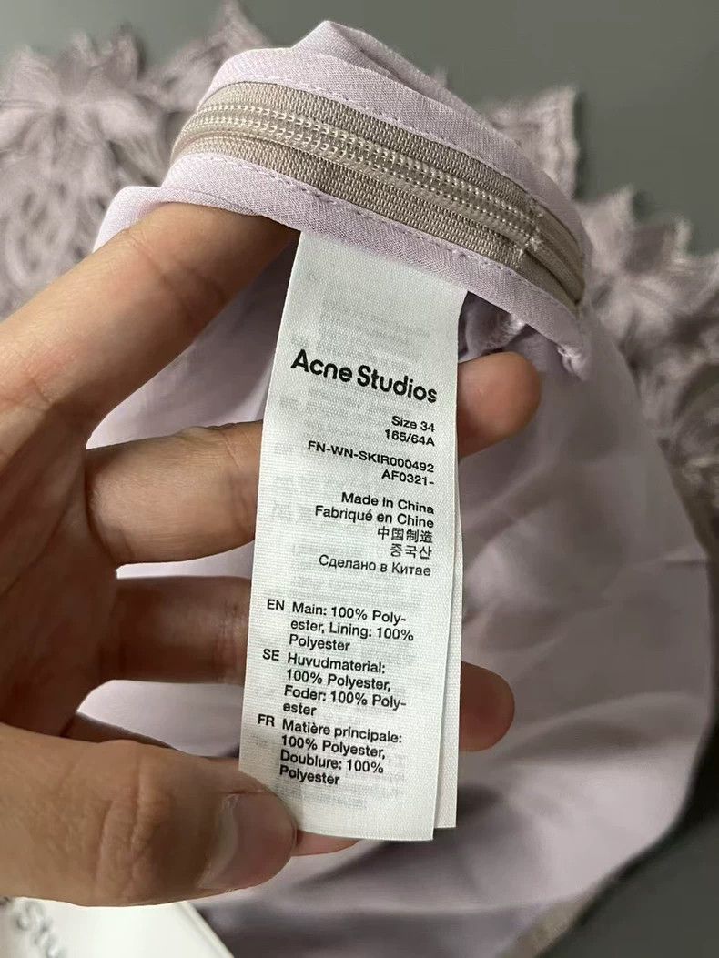 Acne Studios Acne Studios Sequin Embroidered Skirt Size US 34 / EU 50 - 7 Thumbnail