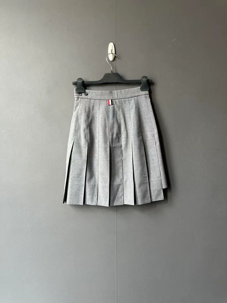 Thom Browne Gray Pleated Skirt by Thom Browne Size US 38 / EU 54 - 2 Thumbnail
