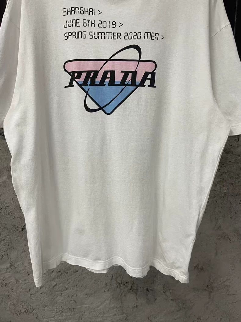 Prada Prada Short Sleeve White T-Shirt Size US L / EU 52-54 / 3 - 4 Thumbnail
