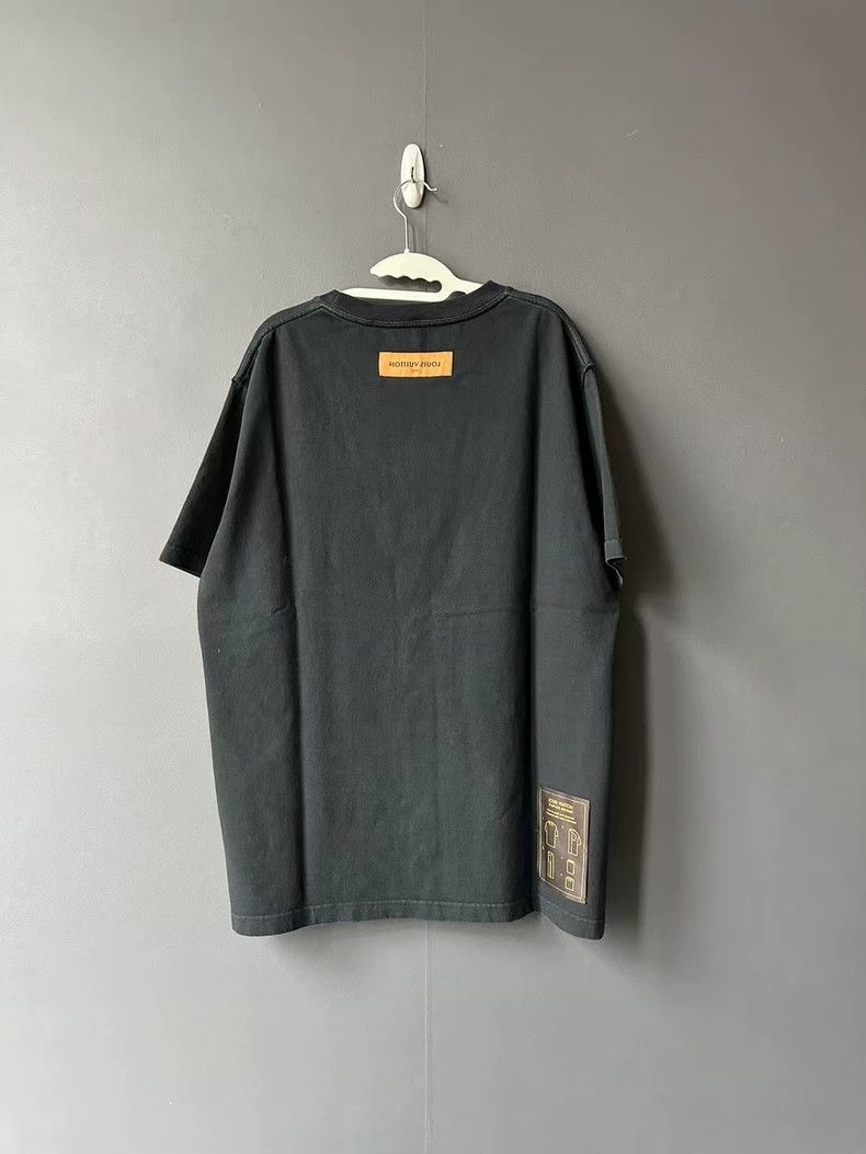 Louis Vuitton Louis Vuitton Gray Short Sleeve T-Shirt Size US XL / EU 56 / 4 - 2 Thumbnail