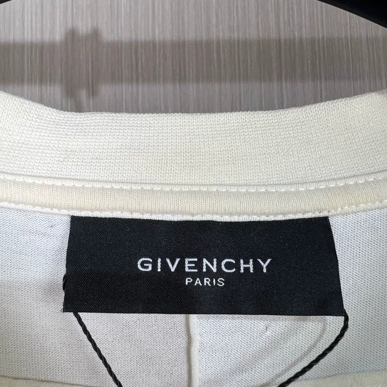 Givenchy Givenchy Short Sleeve Graphic Tee T-shirt Size US XL / EU 56 / 4 - 6 Thumbnail