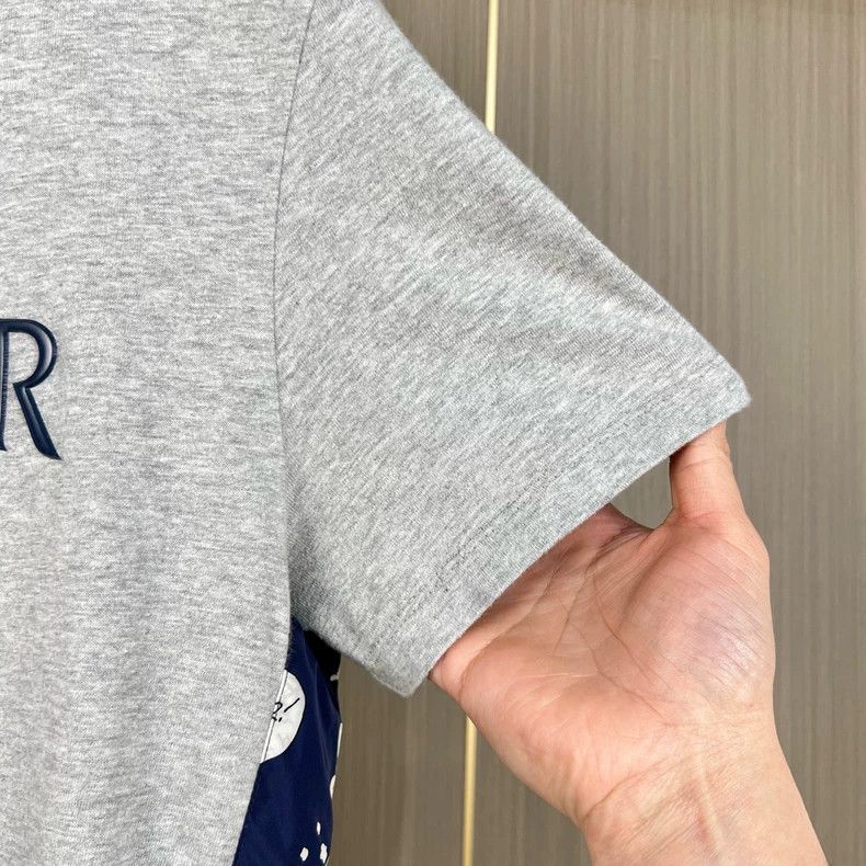 Moncler Moncler Letter Logo Short Sleeve T-Shirt Size US M / EU 48-50 / 2 - 4 Thumbnail