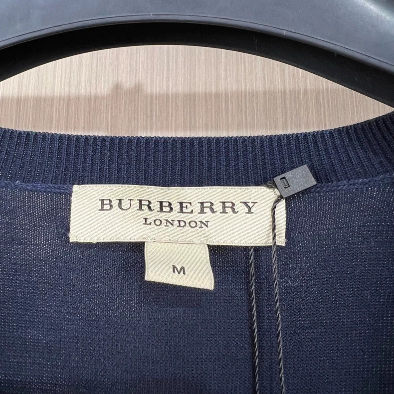 Burberry Burberry V-Neck Knit Sweater Size M Size US M / EU 48-50 / 2 - 6 Thumbnail