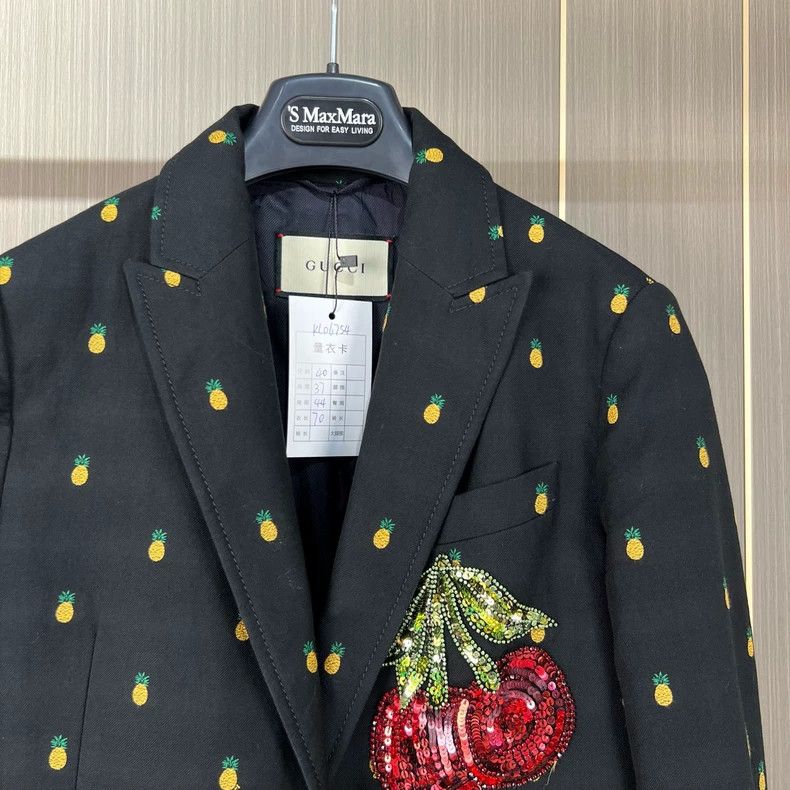 Gucci Gucci Cherry Sequin Pineapple Embroidered Blazer Size US M / EU 48-50 / 2 - 3 Thumbnail