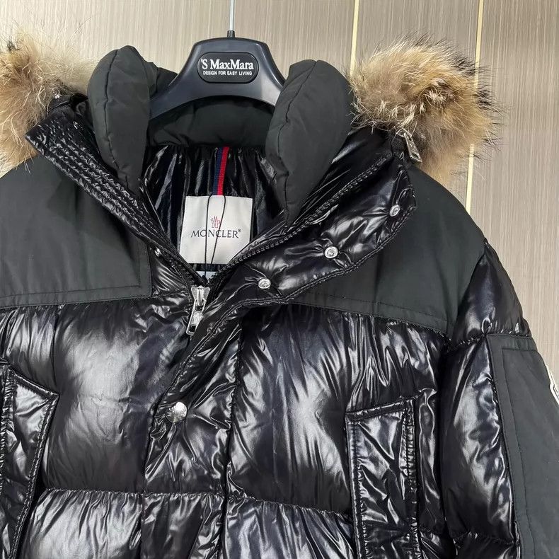 Moncler Moncler Frey Series Down Jacket with Fur Collar Size US M / EU 48-50 / 2 - 3 Thumbnail
