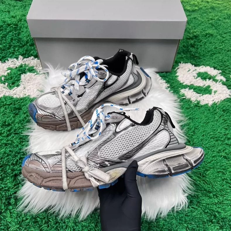 Balenciaga Balenciaga Blue and White Sneakers 3XL Size US 10.5 / EU 43-44 - 2 Thumbnail