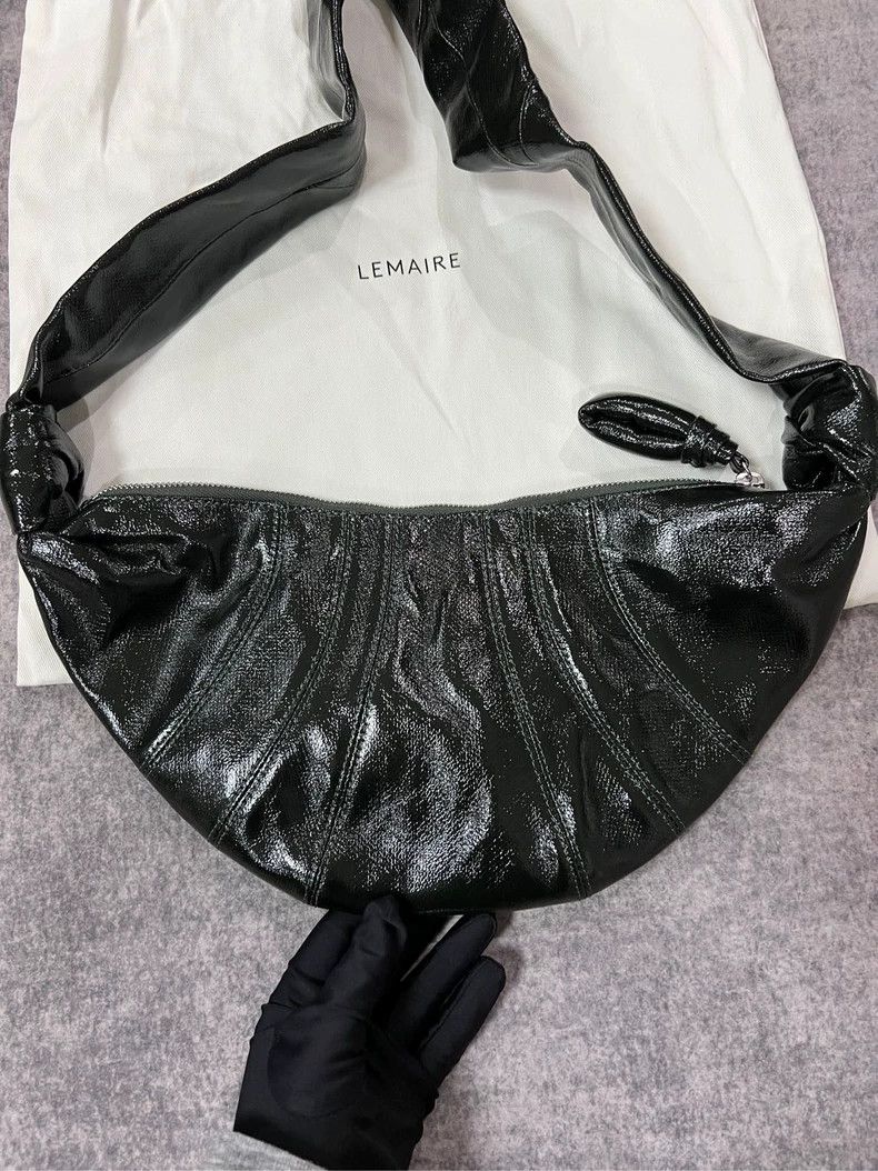 Lemaire Lemaire Horn Bag in Forest Green Size ONE SIZE - 2 Thumbnail