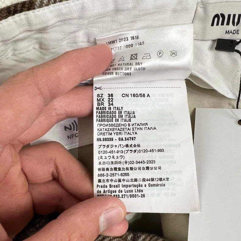 Miu Miu Miu Miu Plaid Embroidered Shorts with Gold Button Size US 36 / EU 52 - 5 Thumbnail