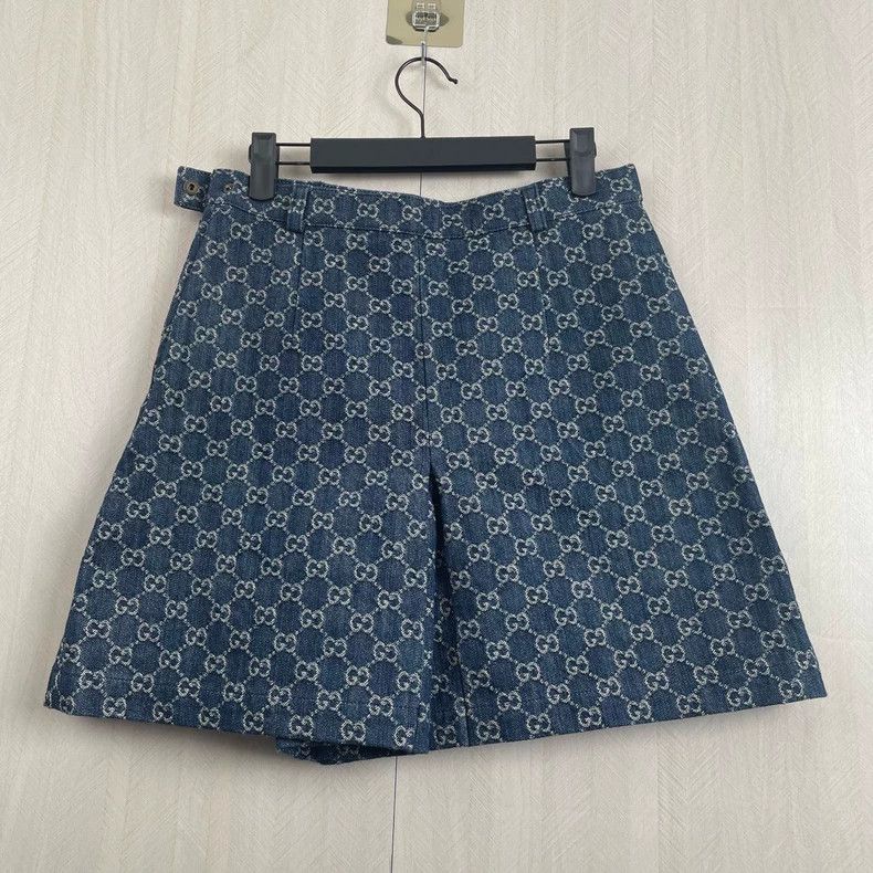 Gucci Gucci Denim Shorts with Logo Print and Leather Size US 42 / EU 58 - 4 Thumbnail