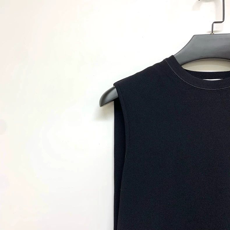 Valentino Valentino Black Sleeveless Top for Women Size US S / EU 44-46 / 1 - 7 Thumbnail