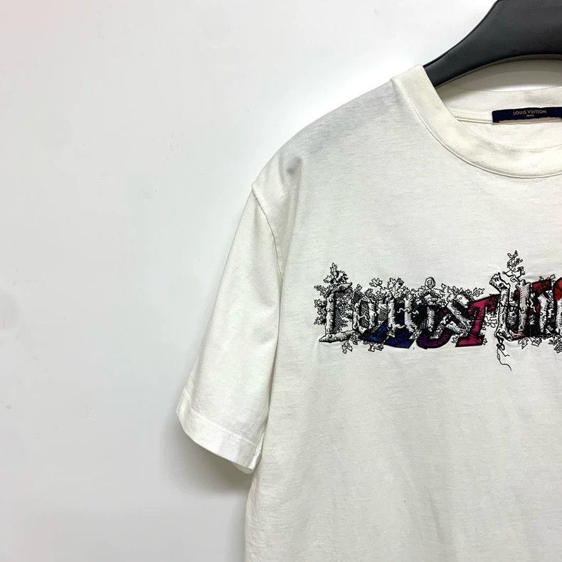 Louis Vuitton Louis Vuitton Short Sleeve T-Shirt XL Size Size US XL / EU 56 / 4 - 7 Thumbnail