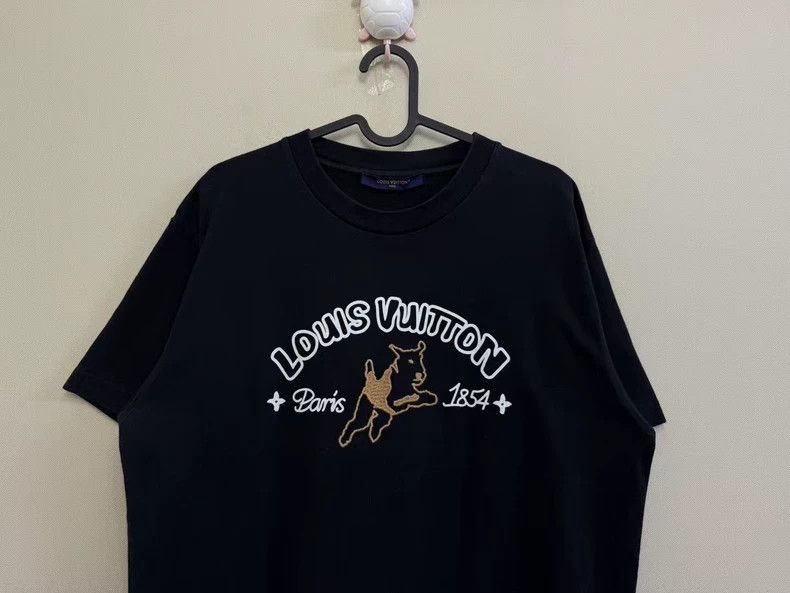 Louis Vuitton Louis Vuitton LV x Tyler Embroidered T-Shirt Size US M / EU 48-50 / 2 - 2 Thumbnail