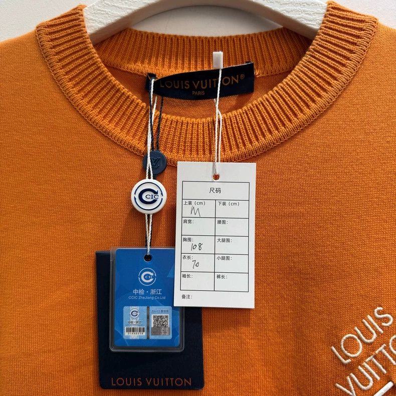 Louis Vuitton LV Louis Vuitton Orange Short Sleeve T-Shirt Size US M / EU 48-50 / 2 - 2 Thumbnail