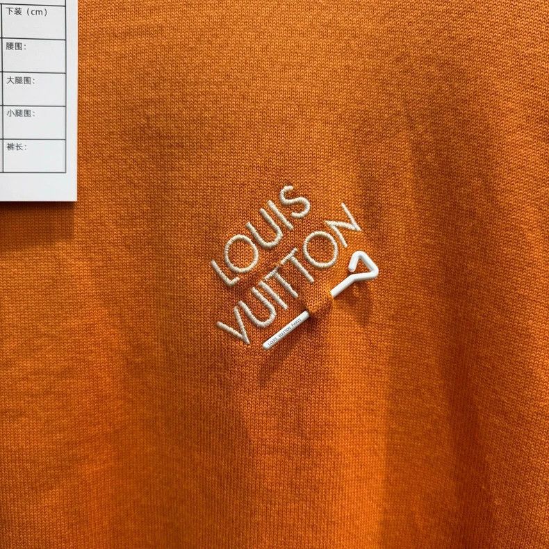 Louis Vuitton LV Louis Vuitton Orange Short Sleeve T-Shirt Size US M / EU 48-50 / 2 - 3 Thumbnail