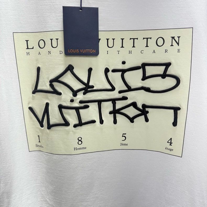 Louis Vuitton LV Louis Vuitton Short Sleeve T-Shirt 1854 Size US M / EU 48-50 / 2 - 3 Thumbnail