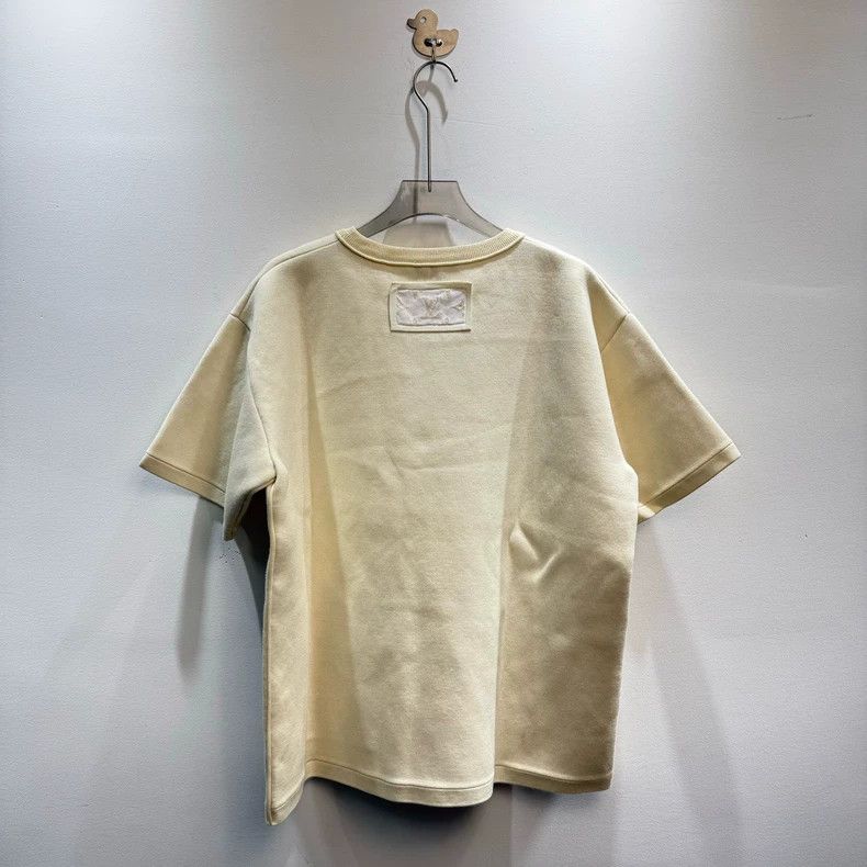 Louis Vuitton Louis Vuitton Short Sleeve Logo T-shirt Size US S / EU 44-46 / 1 - 5 Thumbnail