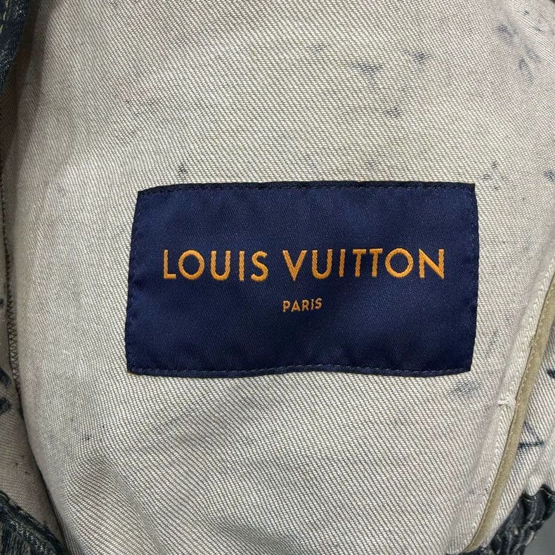 Louis Vuitton Louis Vuitton Printed Denim Jacket for Men Size US L / EU 52-54 / 3 - 6 Thumbnail