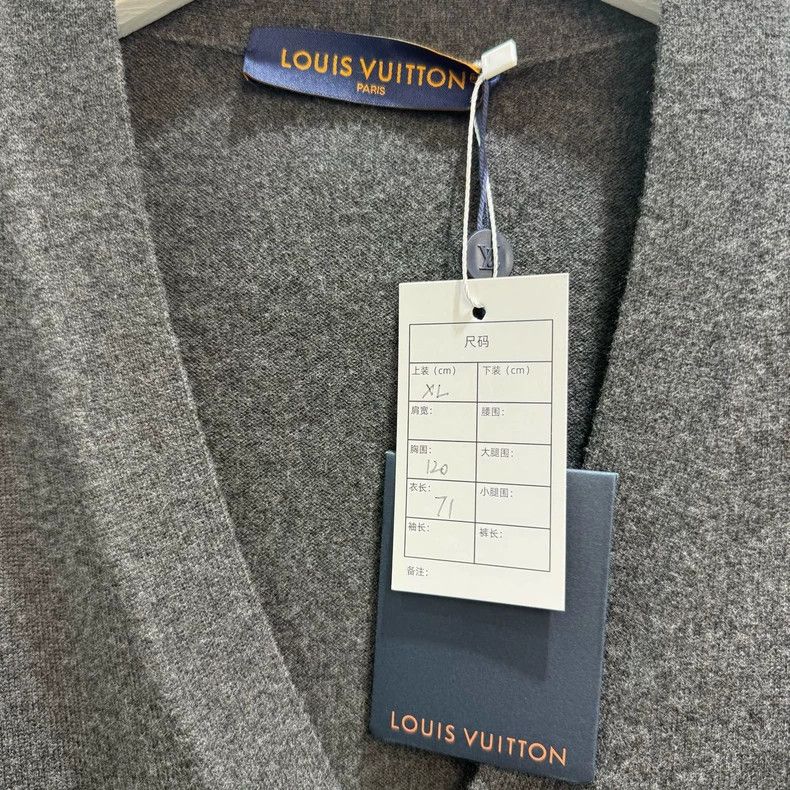 Louis Vuitton LV Louis Vuitton Wool Cardigan with Logo Size US XL / EU 56 / 4 - 2 Thumbnail
