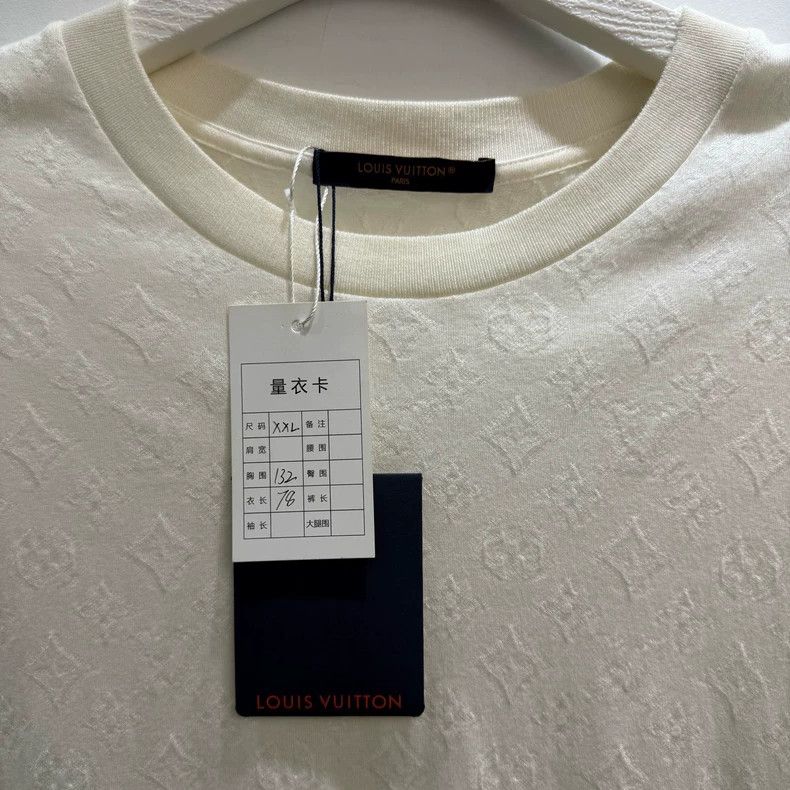 Louis Vuitton LV Louis Vuitton Short Sleeve Logo T-Shirt Size US XXL / EU 58 / 5 - 2 Thumbnail