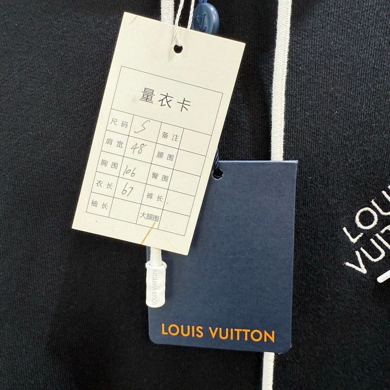 Louis Vuitton LV Louis Vuitton Black Hooded Sweatshirt Size US S / EU 44-46 / 1 - 4 Thumbnail