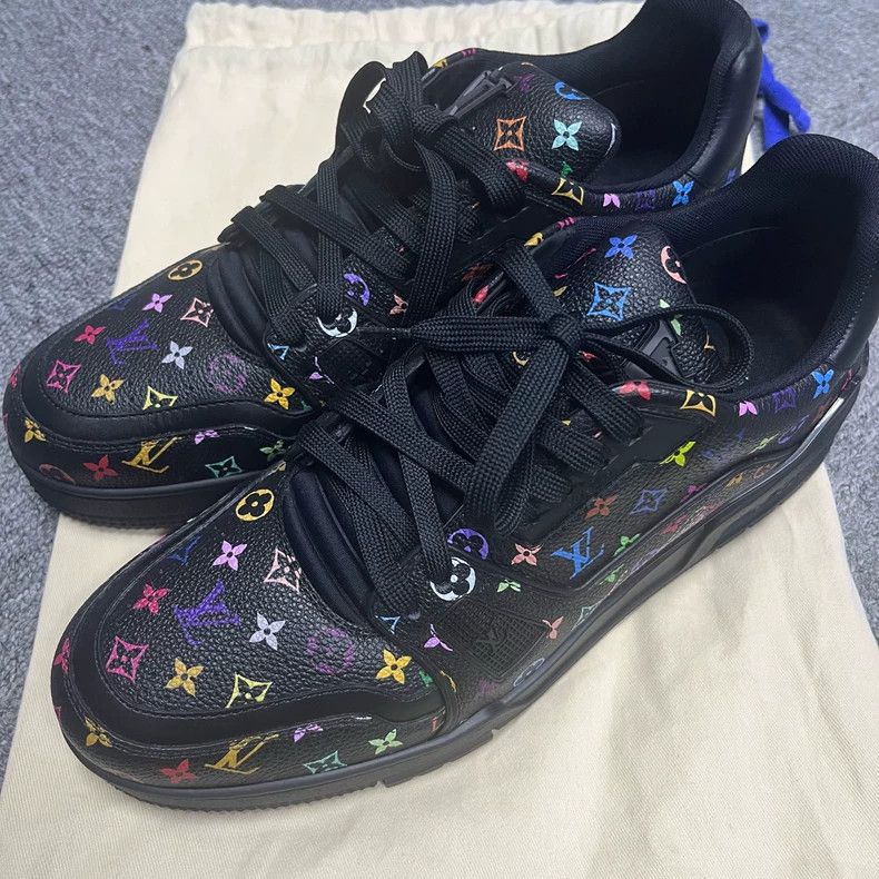 Louis Vuitton Louis Vuitton Black Low Top Sneakers Size US 8 / EU 41 - 2 Thumbnail