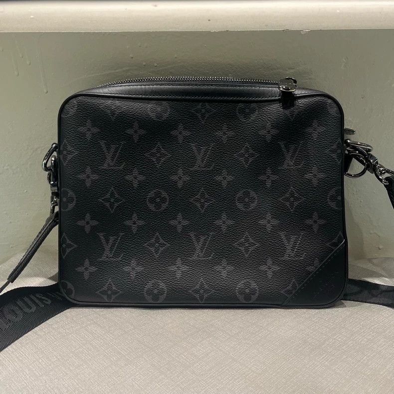 Louis Vuitton Louis Vuitton Gray Classic Monogram Crossbody Bag Size ONE SIZE - 2 Thumbnail