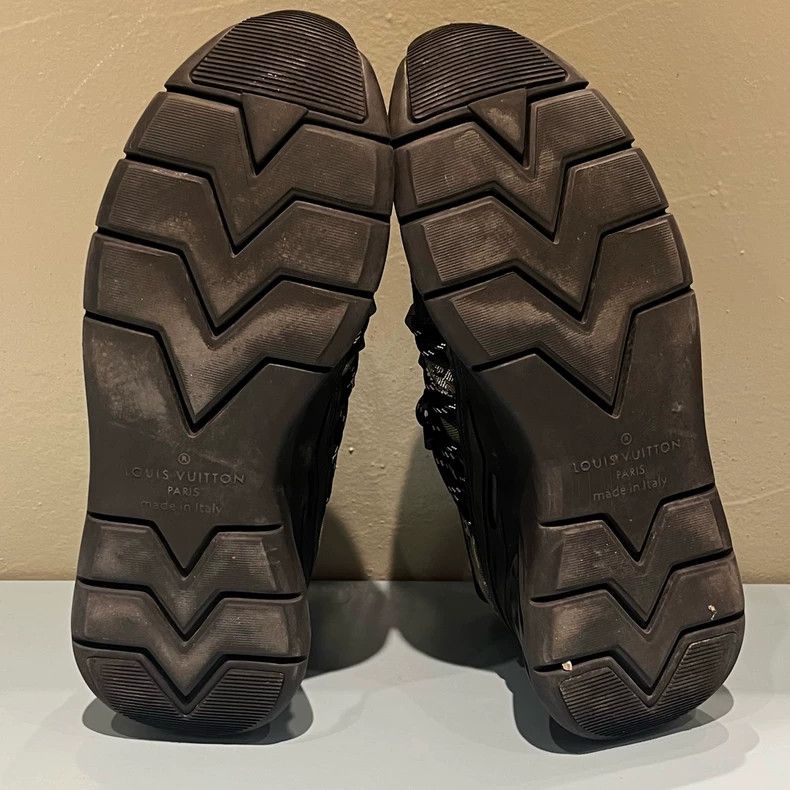 Louis Vuitton Louis Vuitton Black Low Top Fashion Sneakers Size US 6 / EU 39 - 6 Thumbnail