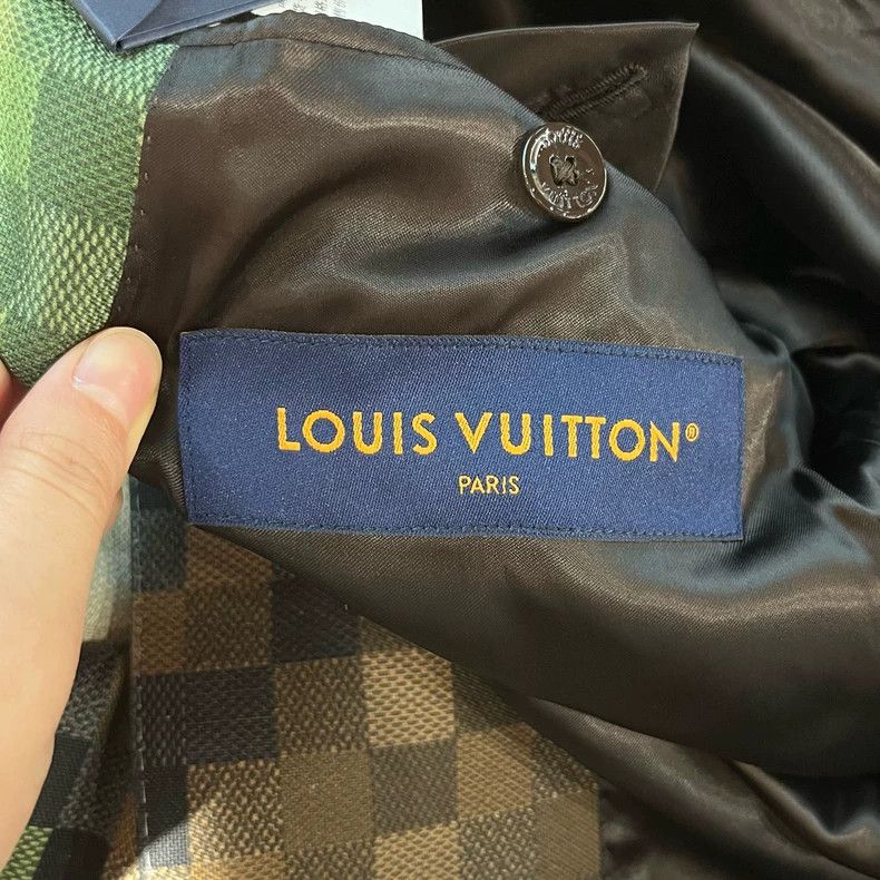 Louis Vuitton Louis Vuitton Camo Print Suit Jacket Size US S / EU 44-46 / 1 - 3 Thumbnail