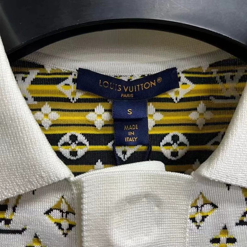 Louis Vuitton Louis Vuitton White Logo Polo Shirt Size US S / EU 44-46 / 1 - 2 Thumbnail