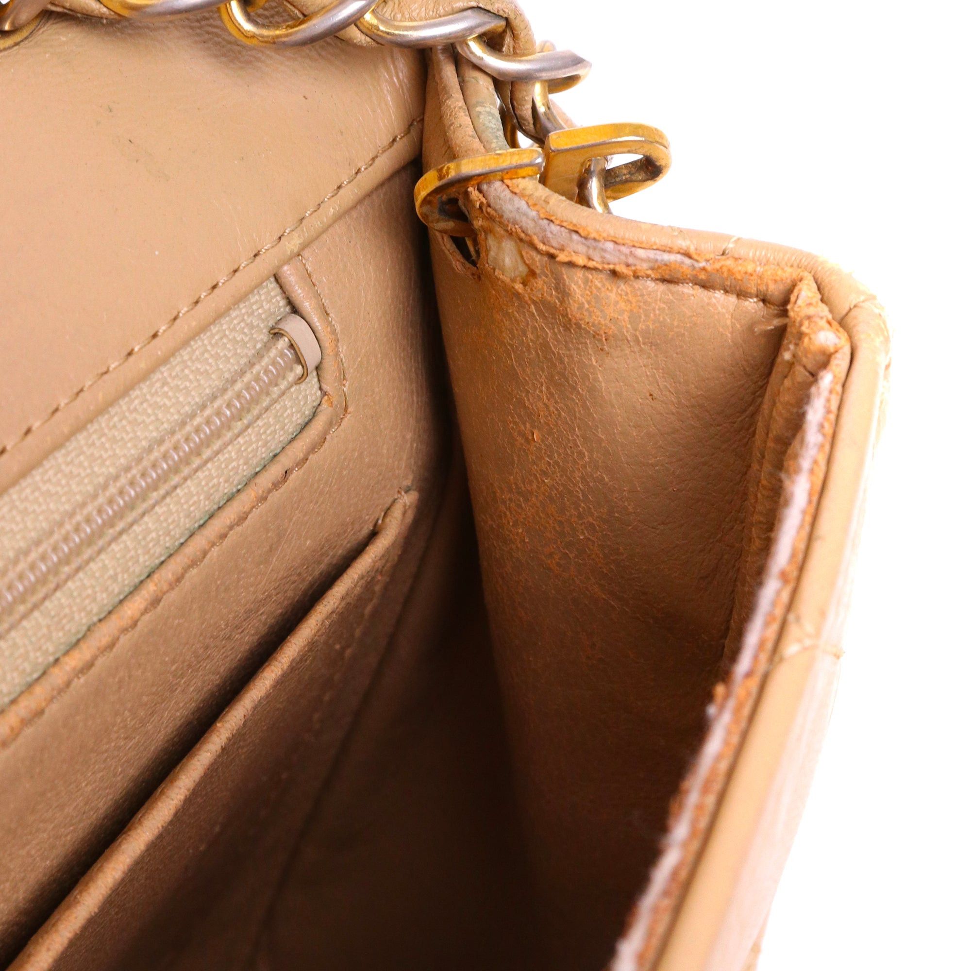 Chanel CHANEL - Chanel Classique/Timeless Full Flap handbag in vintage beige smooth leather Size ONE SIZE - 12 Thumbnail