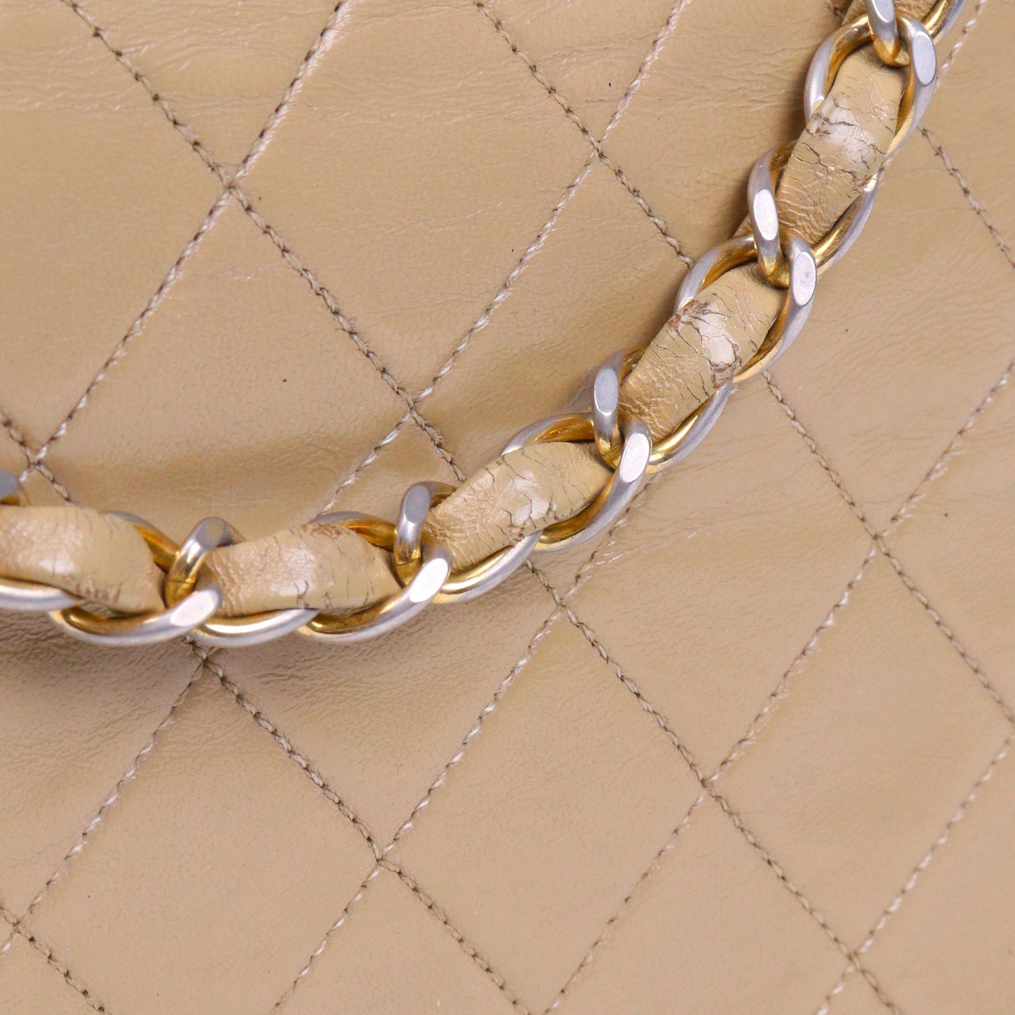 Chanel CHANEL - Chanel Classique/Timeless Full Flap handbag in vintage beige smooth leather Size ONE SIZE - 7 Thumbnail