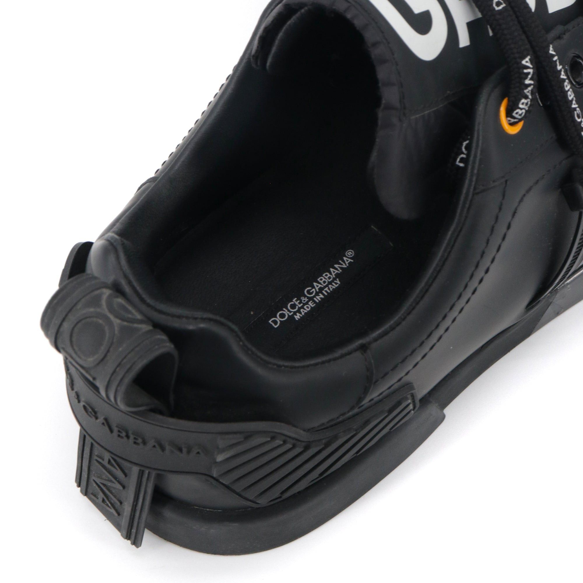 DOLCE & GABBANA - Dolce & Gabbana Portofino sneakers in calfskin and black patent leather (T38)