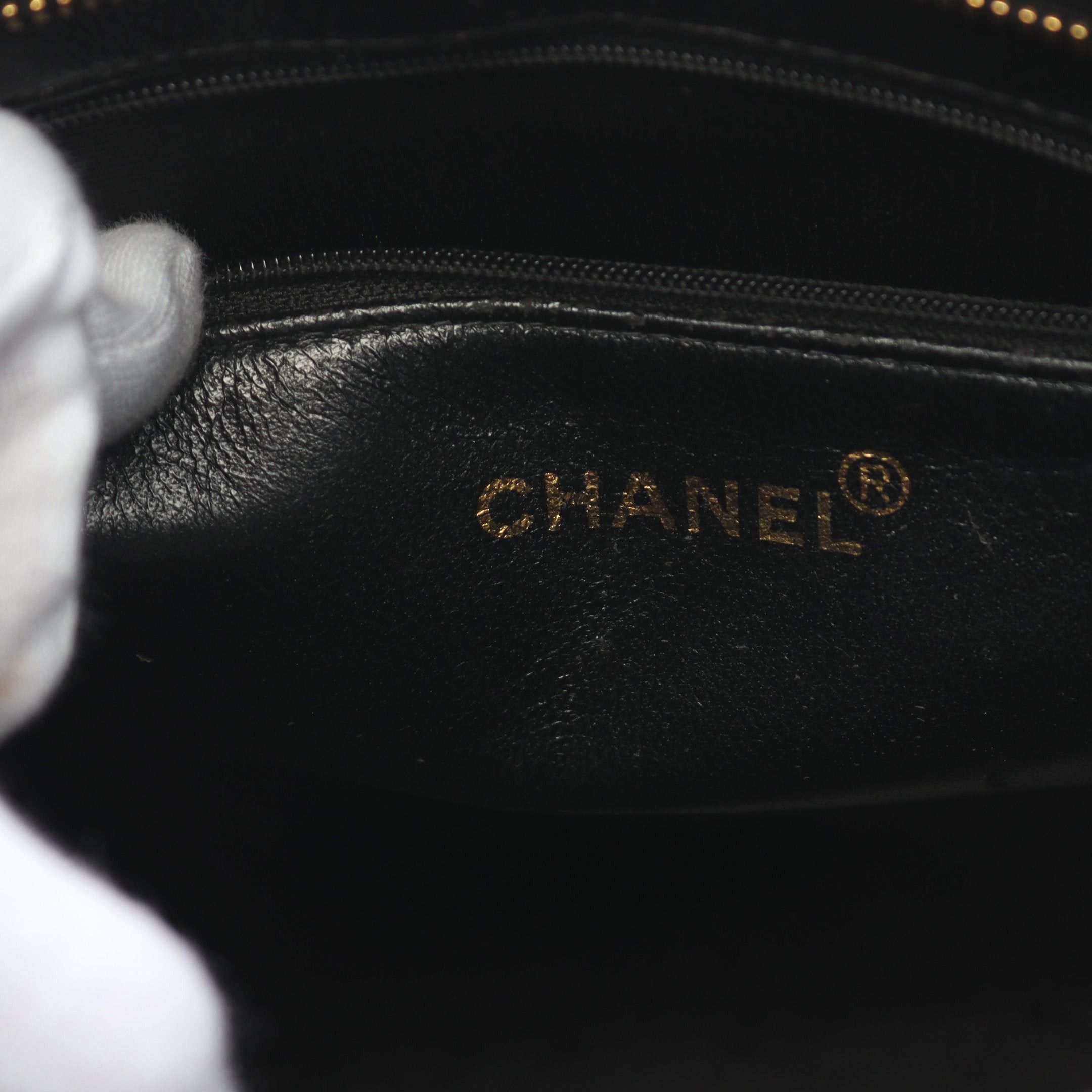 Chanel Chanel Reissue Tote Handbag Bag Caviar Skin Black Gold Hardware Size ONE SIZE - 4 Thumbnail