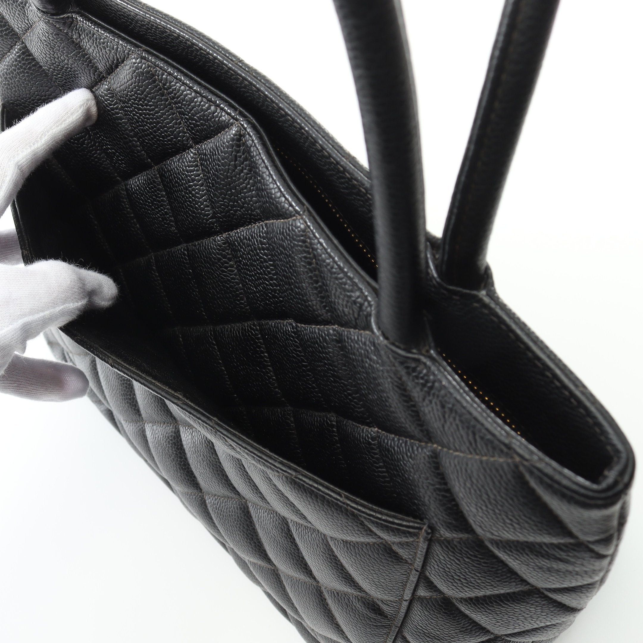 Chanel Chanel Reissue Tote Handbag Bag Caviar Skin Black Gold Hardware Size ONE SIZE - 10 Thumbnail