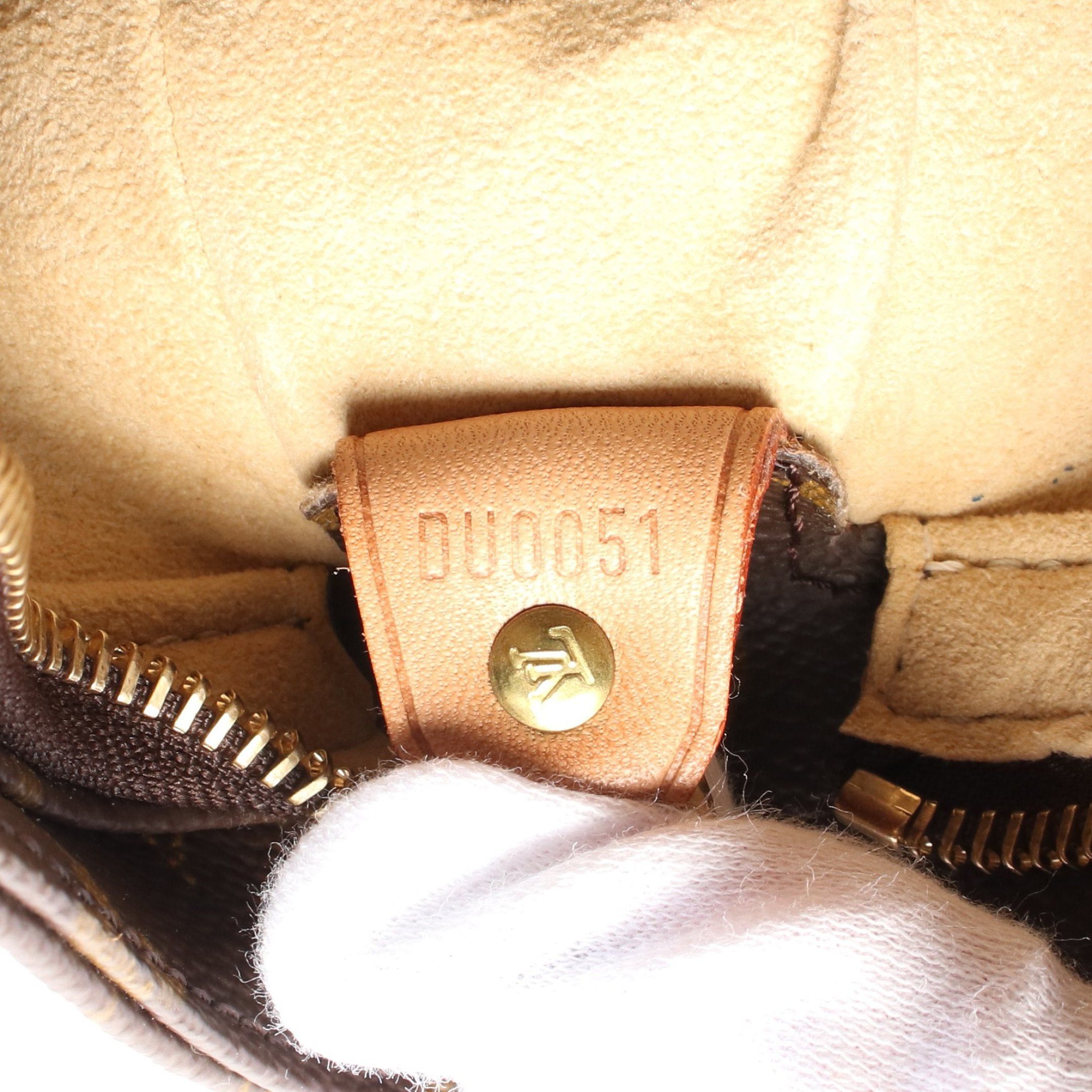 Louis Vuitton Louis Vuitton Looping Gm Monogram Shoulder Bag Leather Brown Size ONE SIZE - 5 Thumbnail