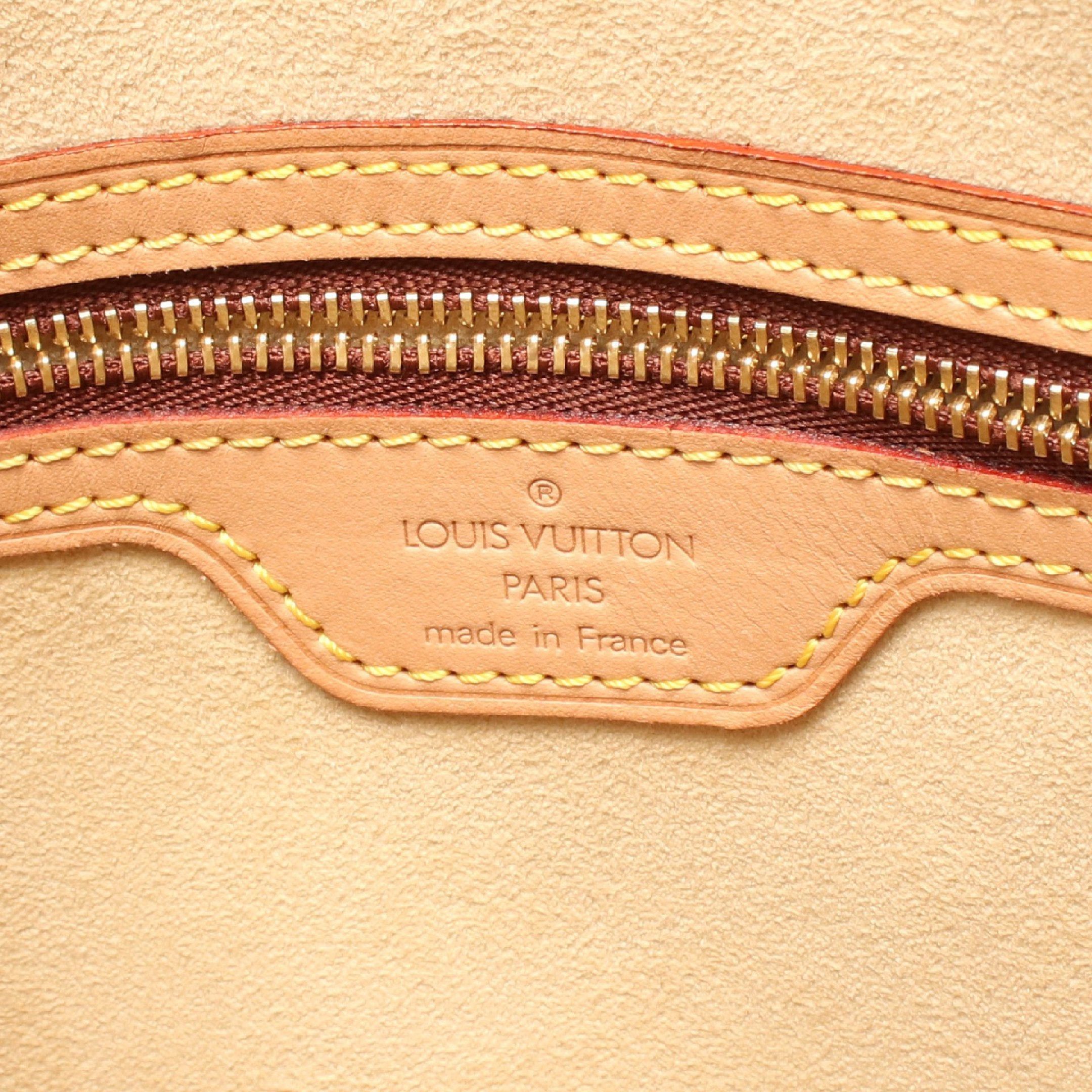 Louis Vuitton Louis Vuitton Looping Gm Monogram Shoulder Bag Leather Brown Size ONE SIZE - 4 Thumbnail