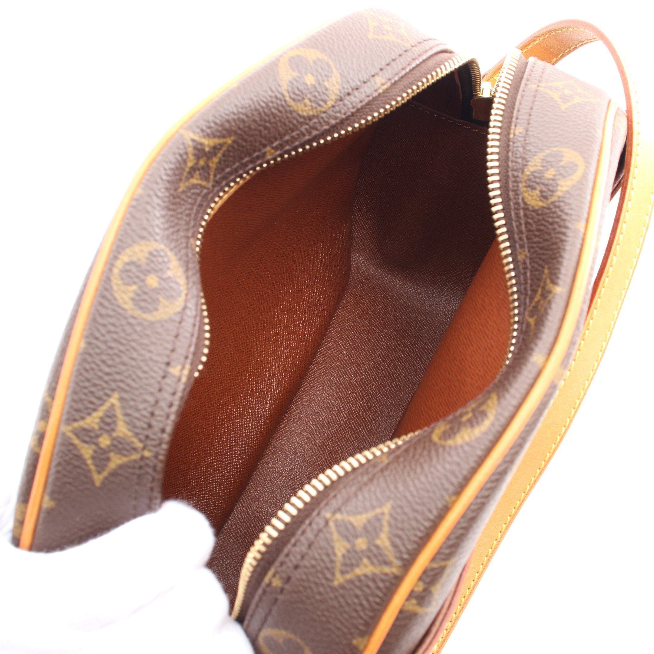 Louis Vuitton Louis Vuitton Blower Monogram Shoulder Bag Leather Brown Size ONE SIZE - 3 Thumbnail